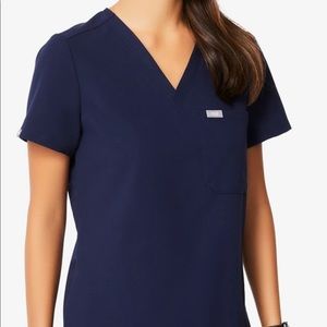 Catarina scrub top size S
